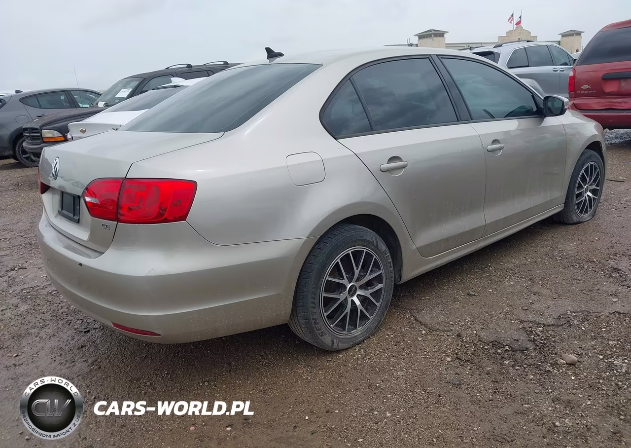 2014 Volkswagen Jetta 1.8T Se VIN:3VWD07AJ4EM225718 - 4