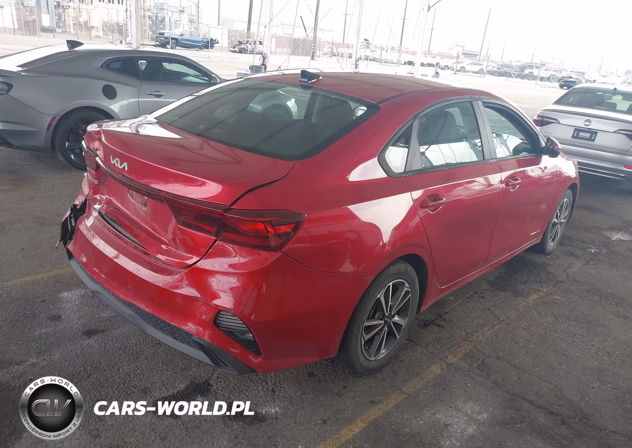 2023 Kia Forte Lxs VIN:3KPF24AD1PE543842 - 4