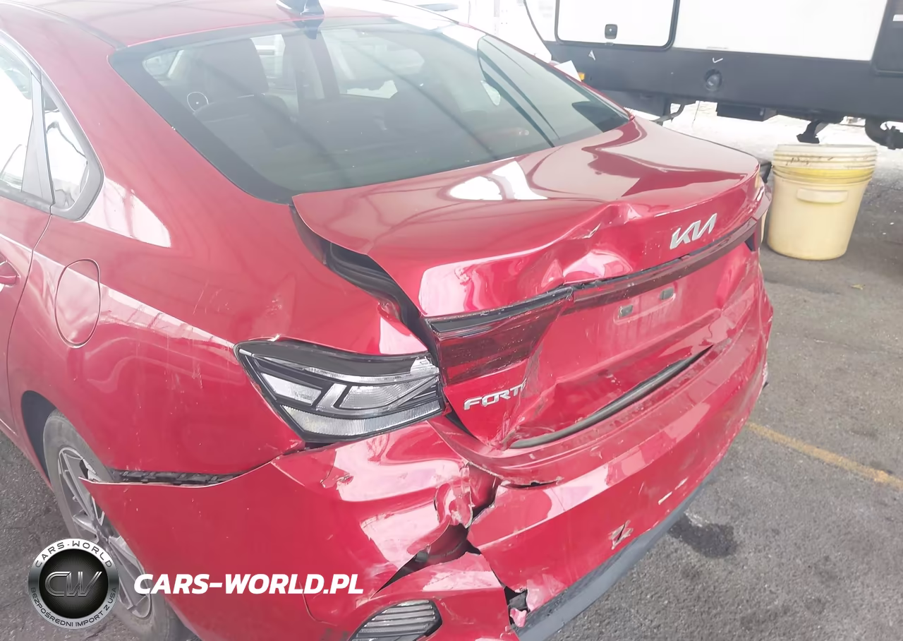 2023 Kia Forte Lxs VIN:3KPF24AD1PE543842 - 6