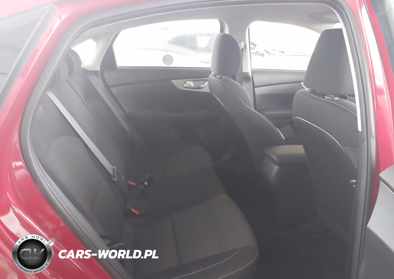 2023 Kia Forte Lxs VIN:3KPF24AD1PE543842 - 8