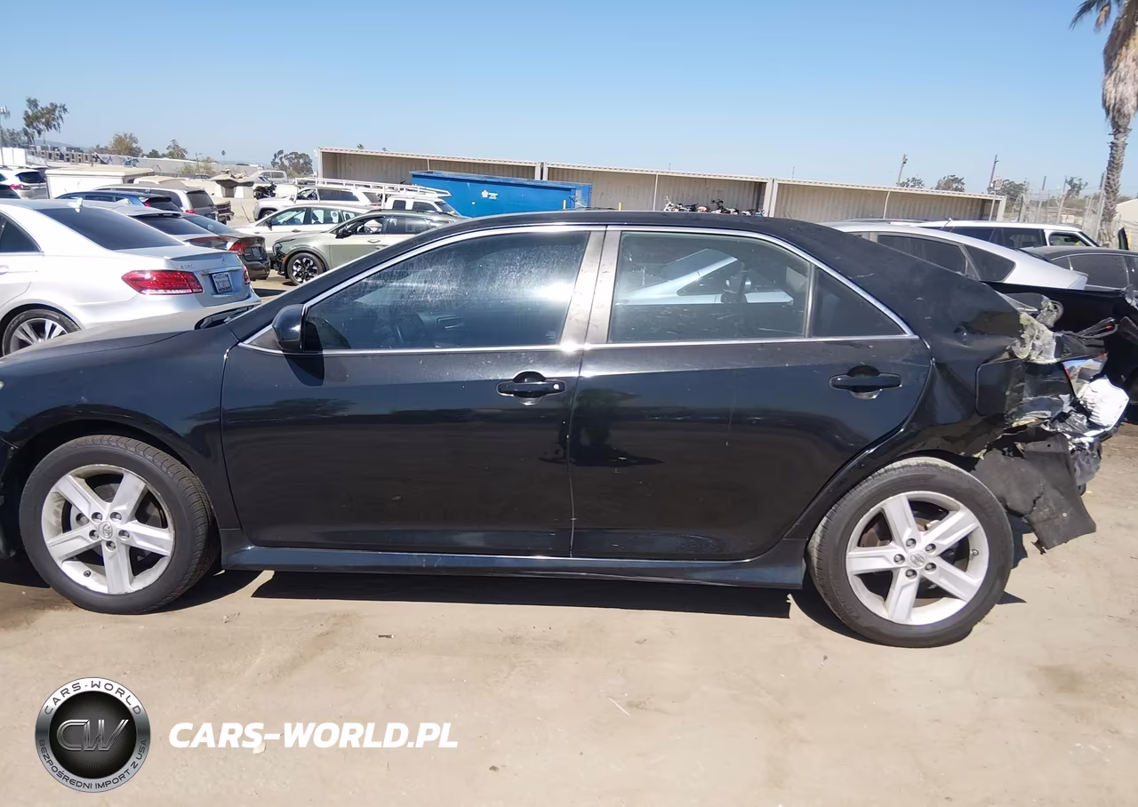 2014 Toyota Camry Se VIN:4T1BF1FK2EU430145 - 14