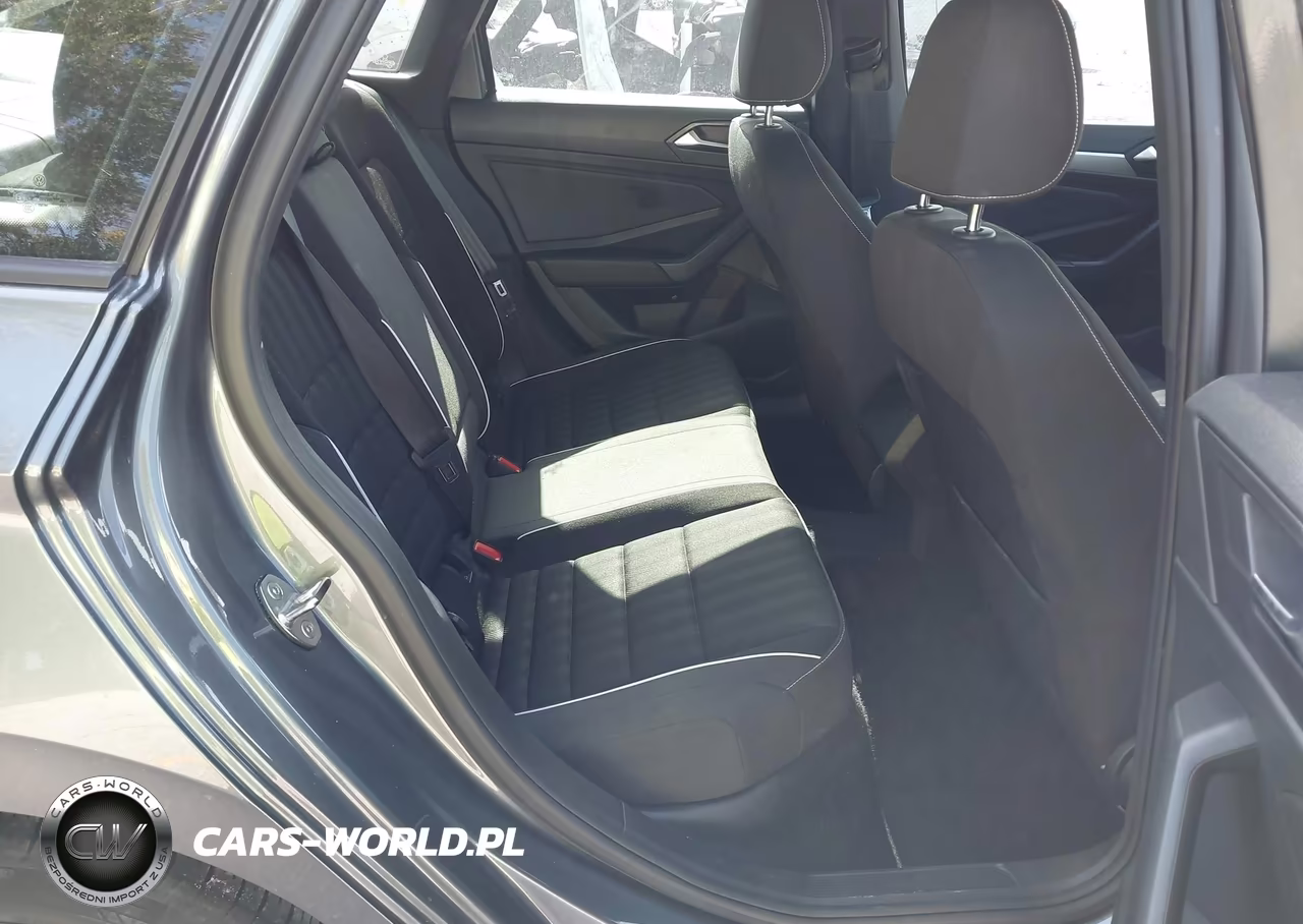 2024 Volkswagen Jetta 1.5T Sport VIN:3VWBM7BU2RM051285 - 8