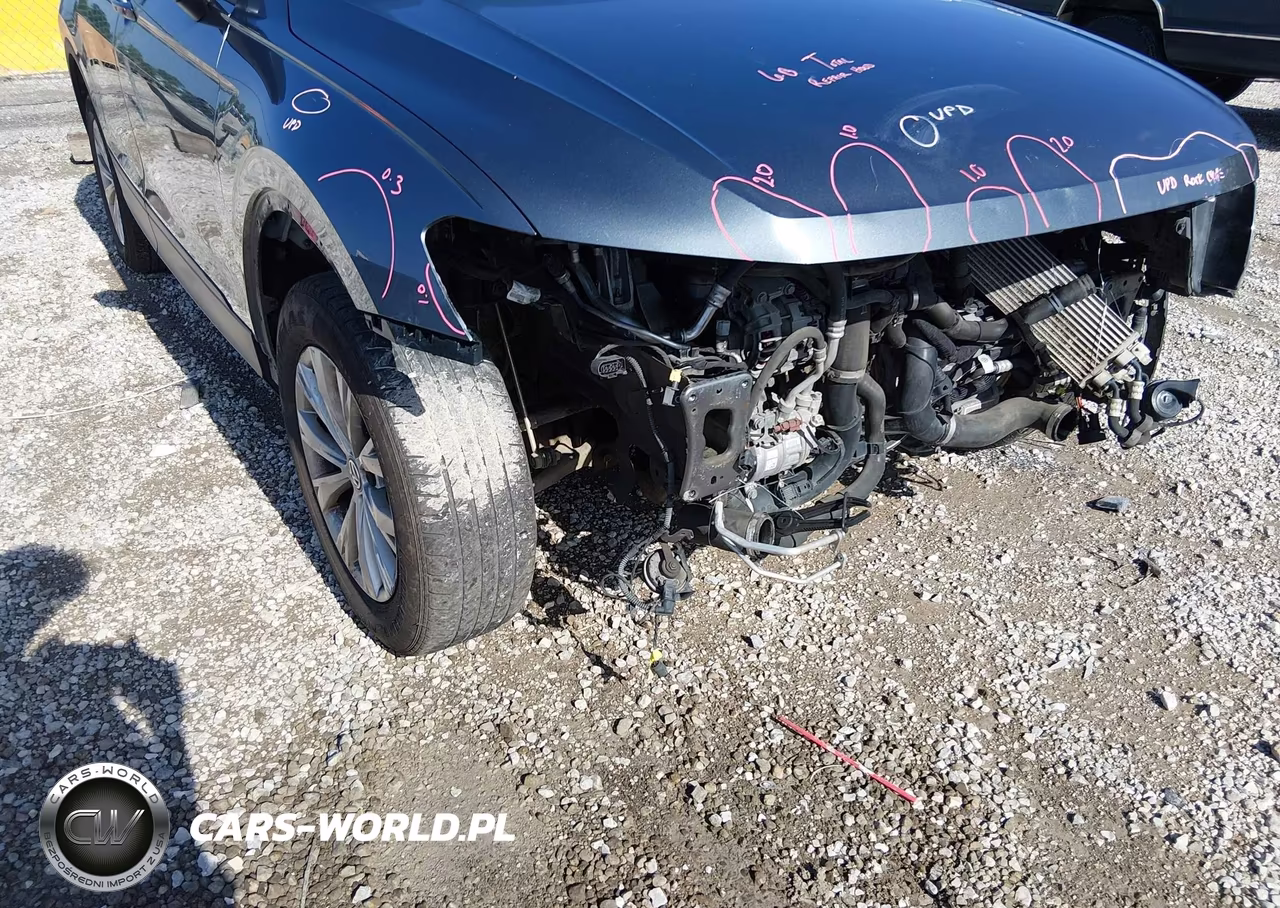 2018 Volkswagen Tiguan 2.0T S VIN:3VV0B7AX9JM111869 - 19