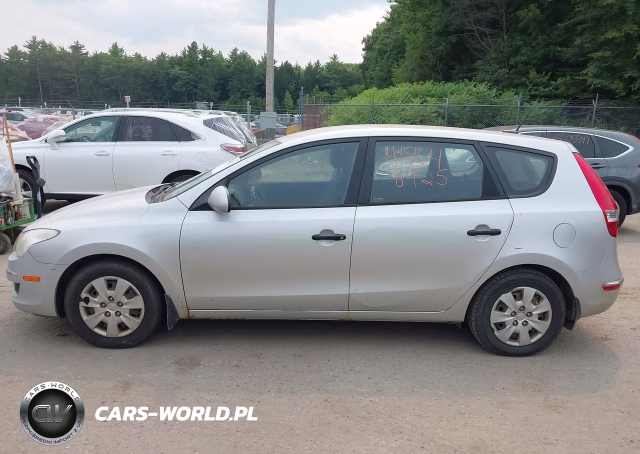 2010 Hyundai Elantra Touring Gls VIN:KMHDB8AE5AU055358 - 11