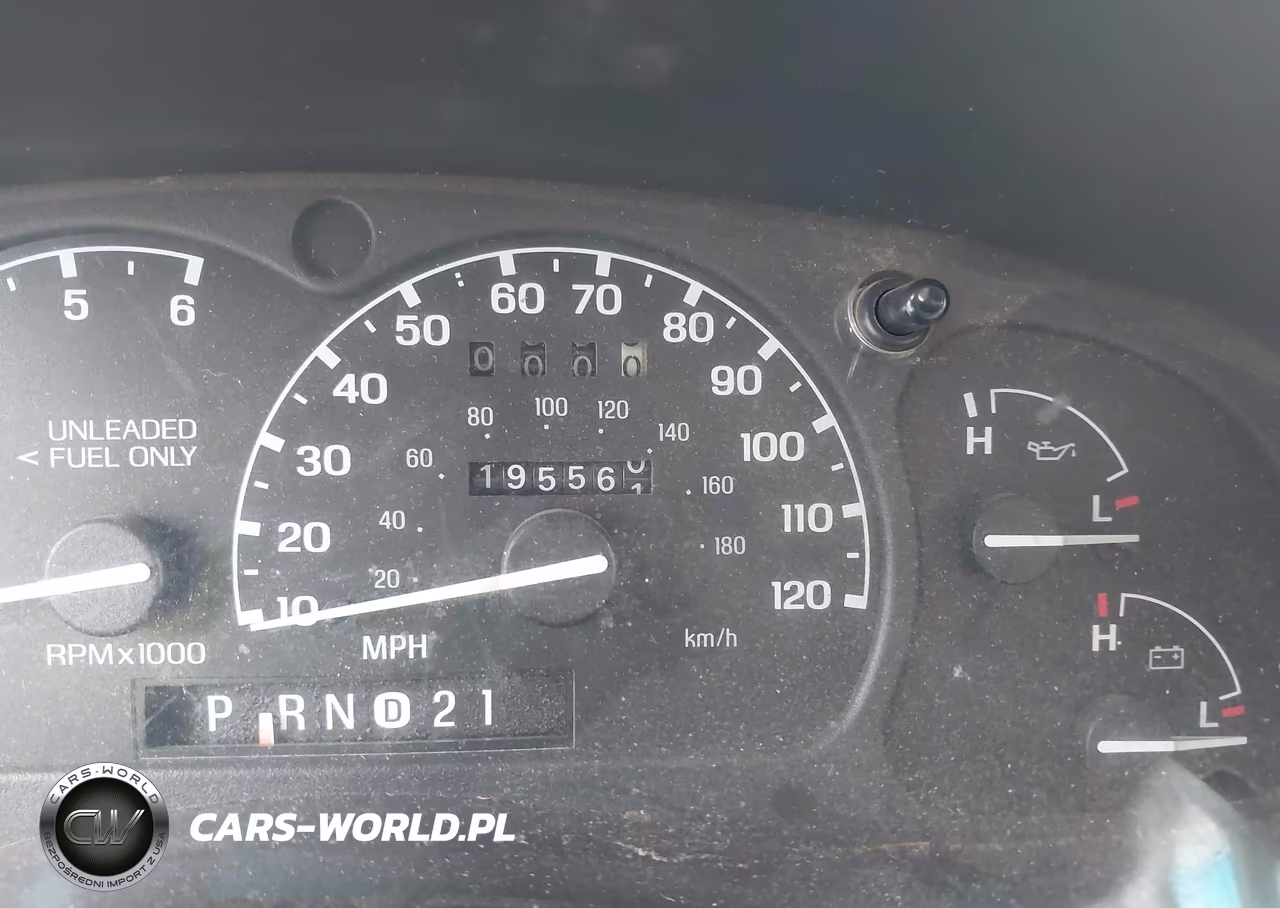 1996 Ford Explorer VIN:1FMDU34X3TUD45885 - 7