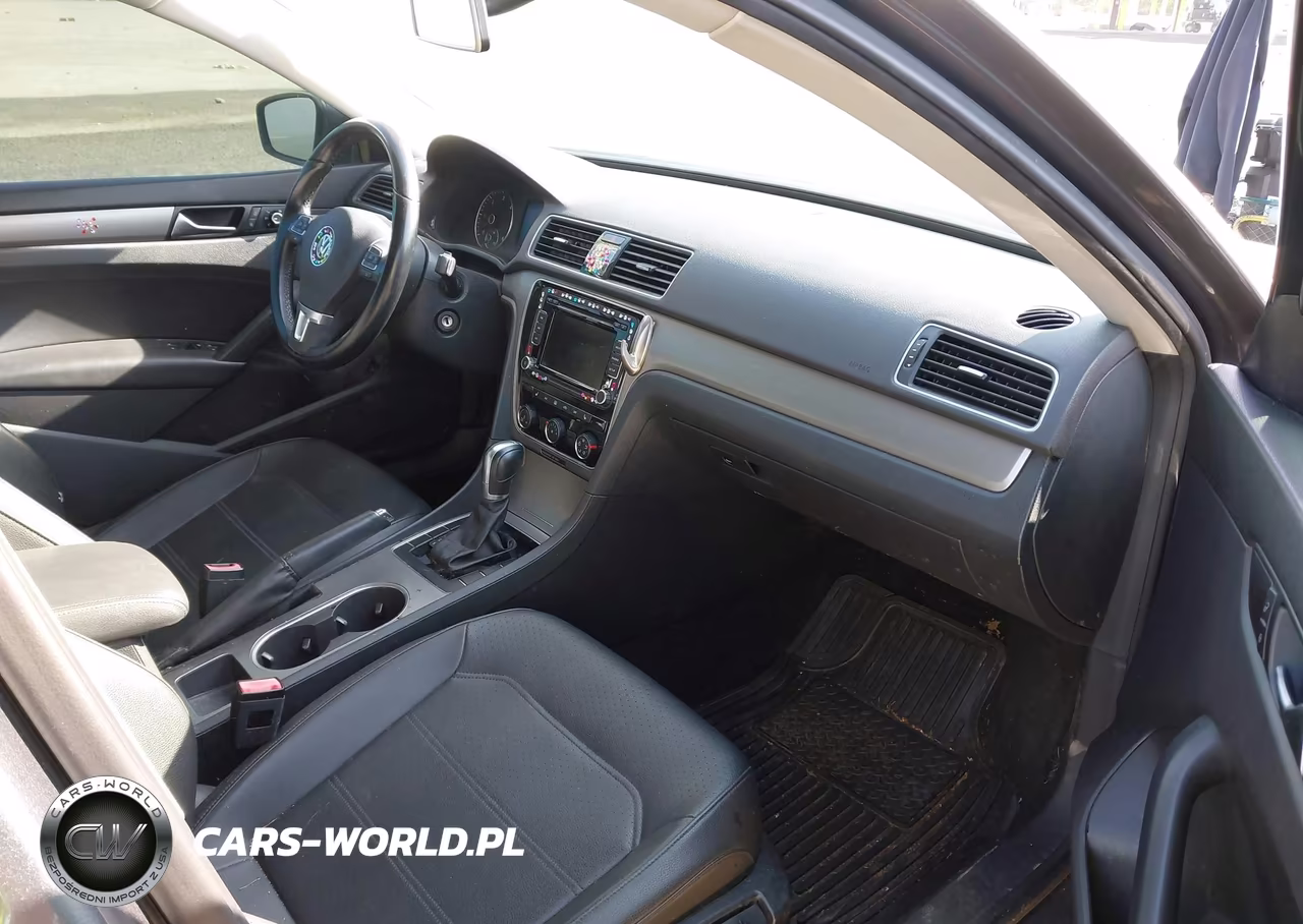 2015 Volkswagen Passat 2.0L Tdi Se VIN:1VWBV7A32FC051192 - 5