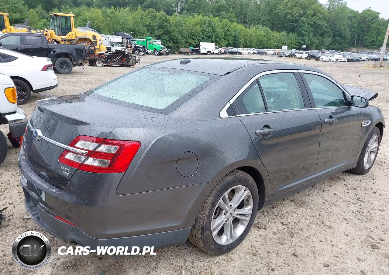 2015 Ford Taurus Sel VIN:1FAHP2H84FG194686 - 4