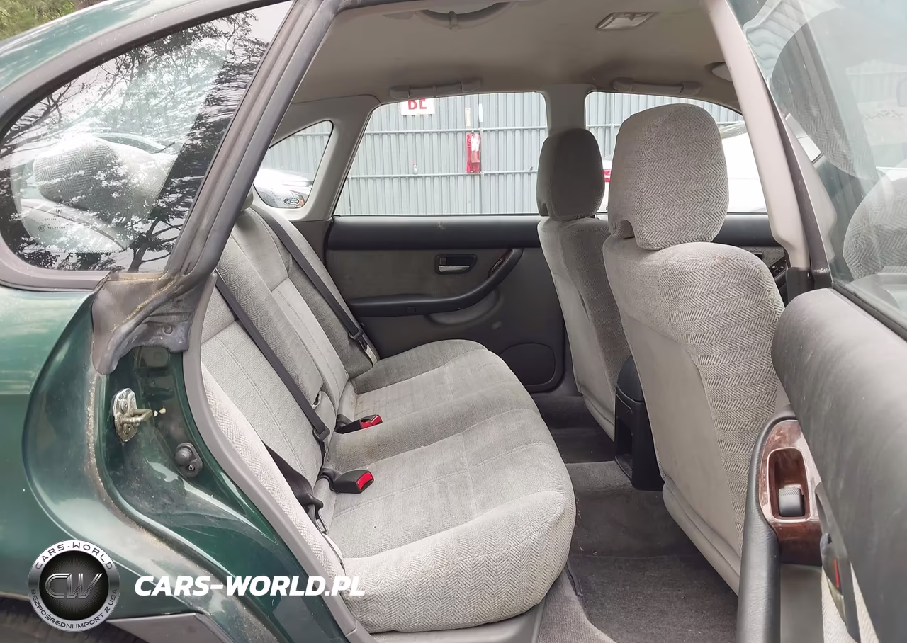 2002 Subaru Legacy L VIN:4S3BE635927204407 - 8