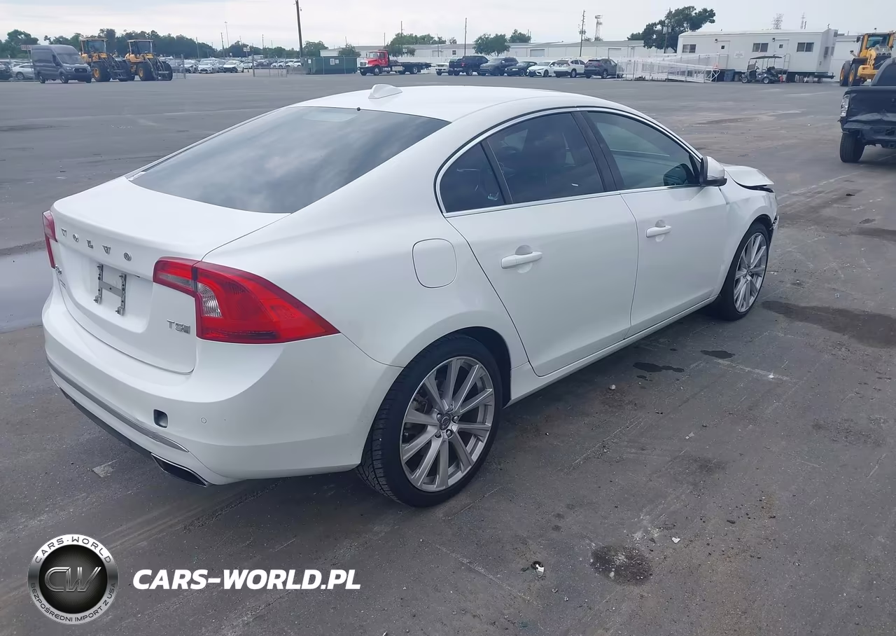 2018 Volvo S60 Inscription T5 VIN:LYV402HK8JB173191 - 4