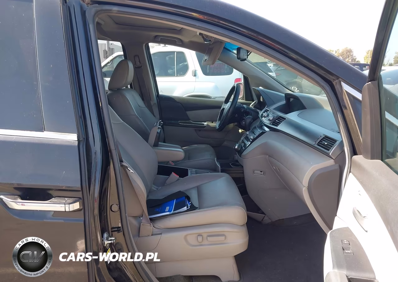 2013 Honda Odyssey Touring-Touring Elite VIN:5FNRL5H91DB085565 - 5