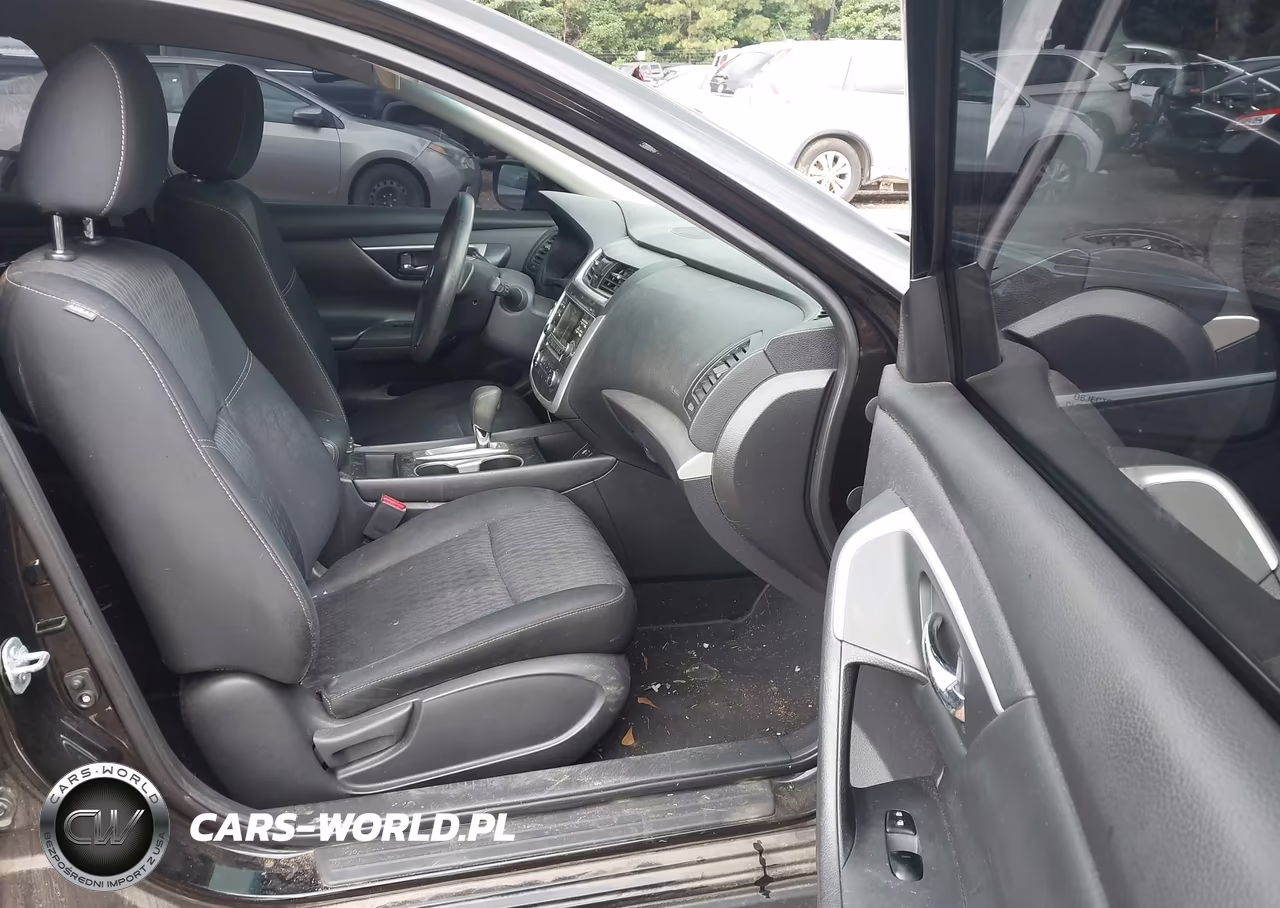 2017 Nissan Altima 2.5 S VIN:1N4AL3AP7HC193563 - 5