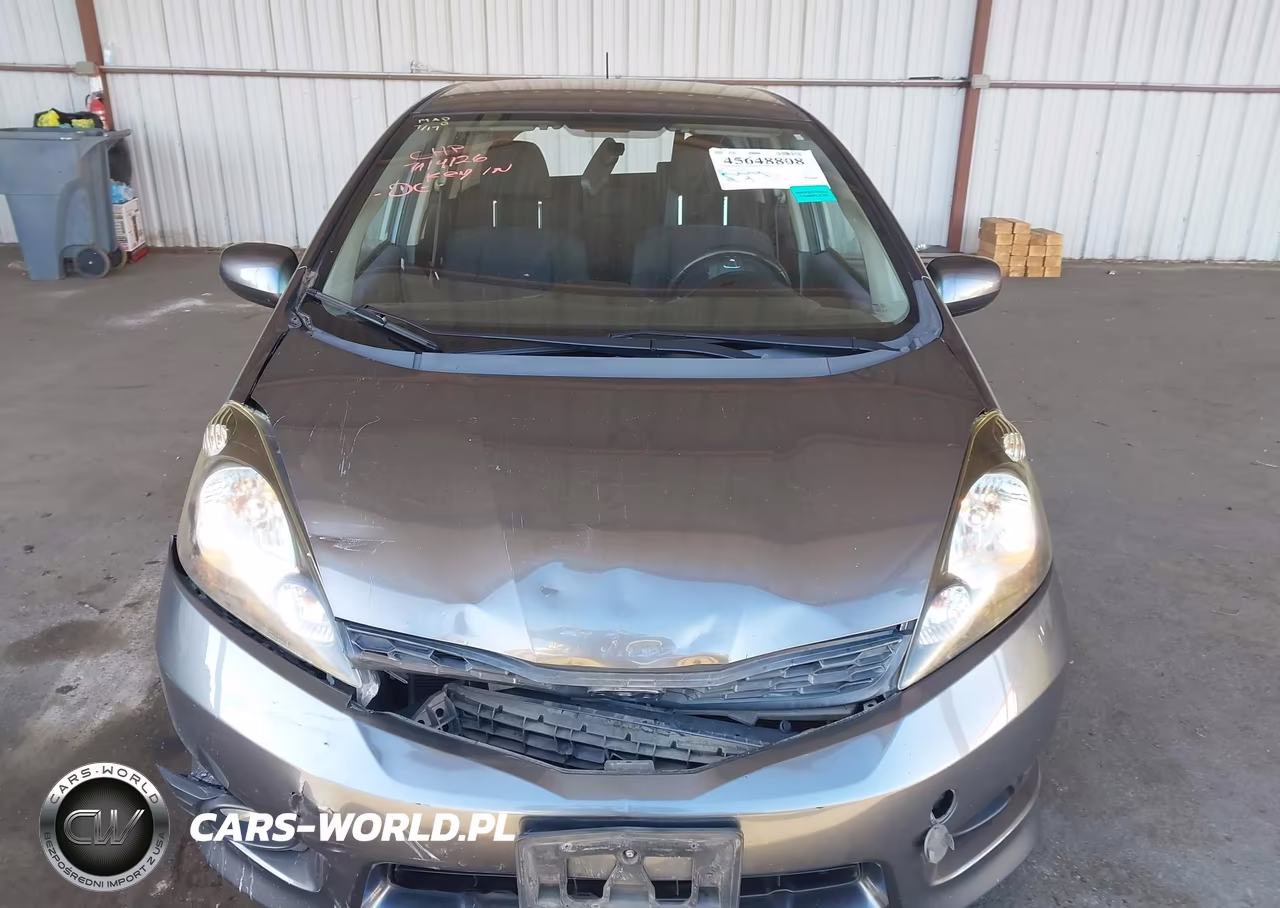 2013 Honda Fit Sport VIN:JHMGE8H59DC036464 - 12