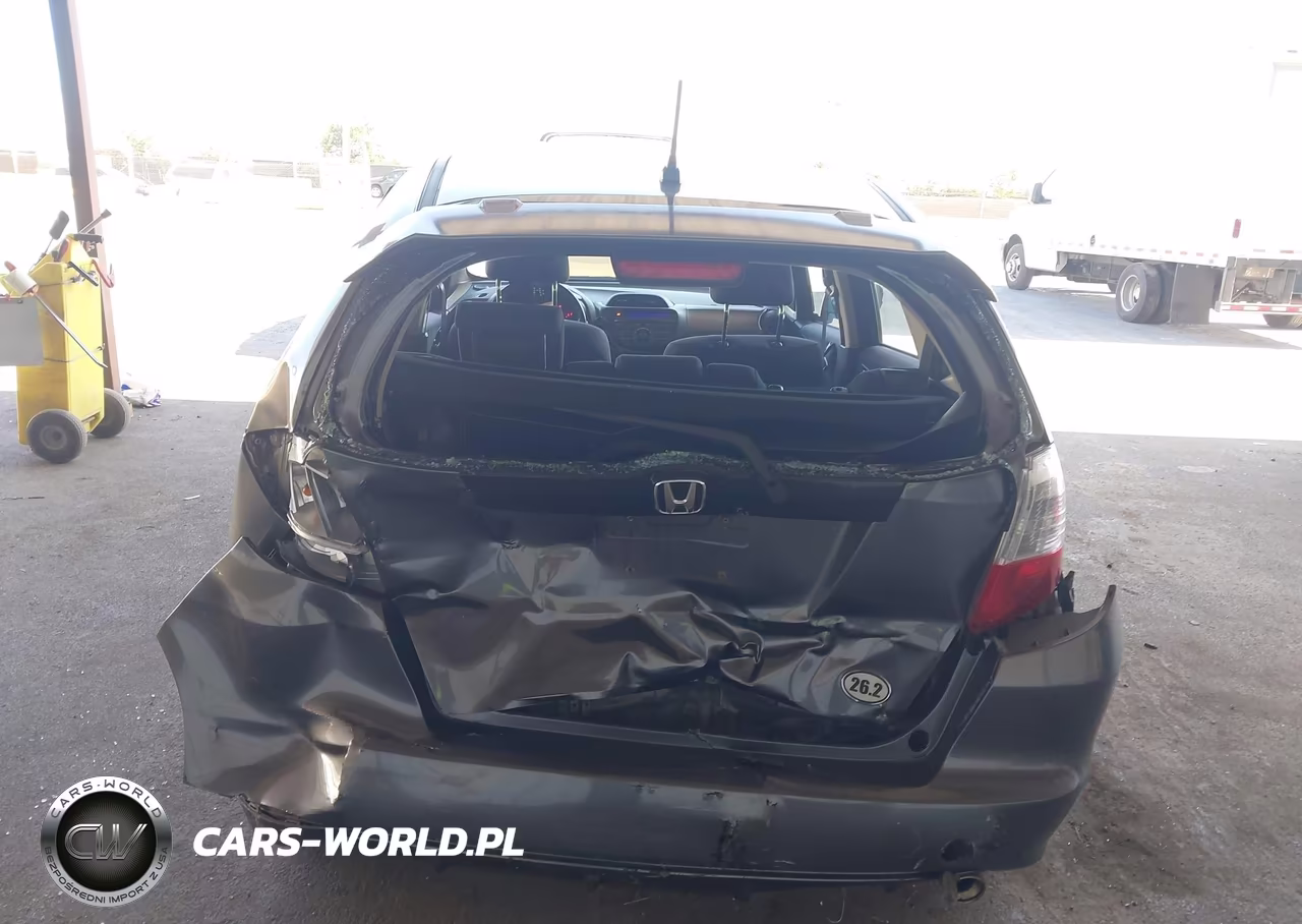 2013 Honda Fit Sport VIN:JHMGE8H59DC036464 - 6