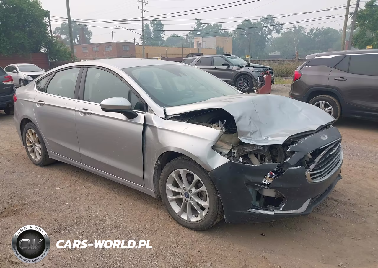 2020 Ford Fusion Se – zdjęcie 1 z 16