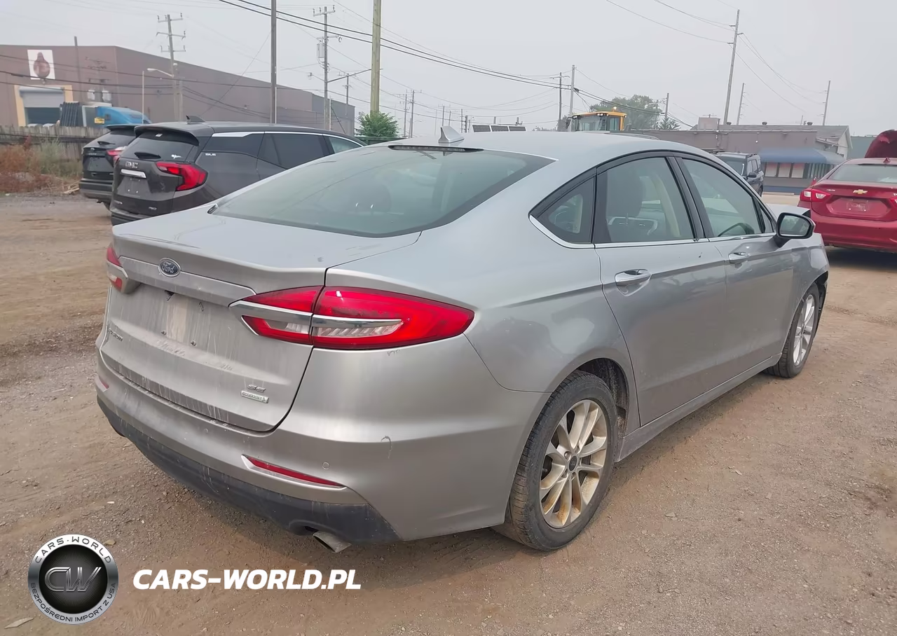 2020 Ford Fusion Se VIN:3FA6P0HD4LR164570 - 4