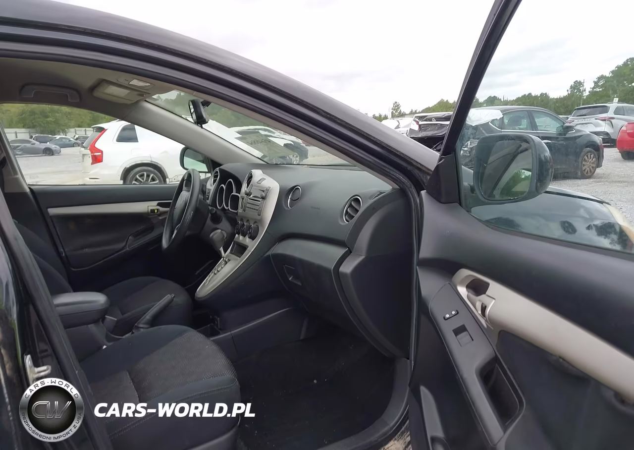 2010 Pontiac Vibe VIN:5Y2SP6E86AZ415407 - 5