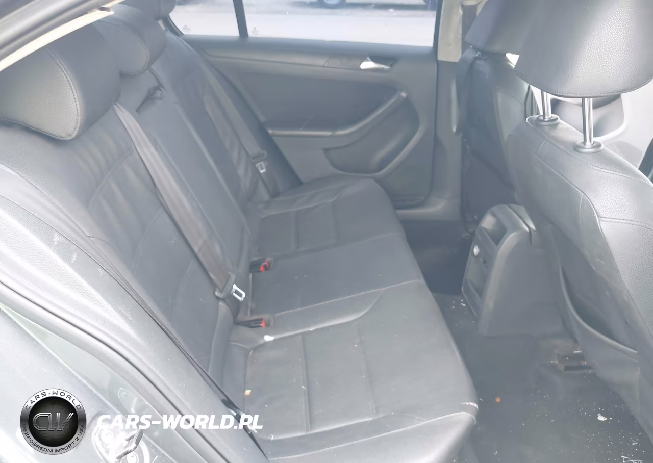 2011 Volkswagen Jetta 2.5L Se VIN:3VWDX7AJ0BM320963 - 8