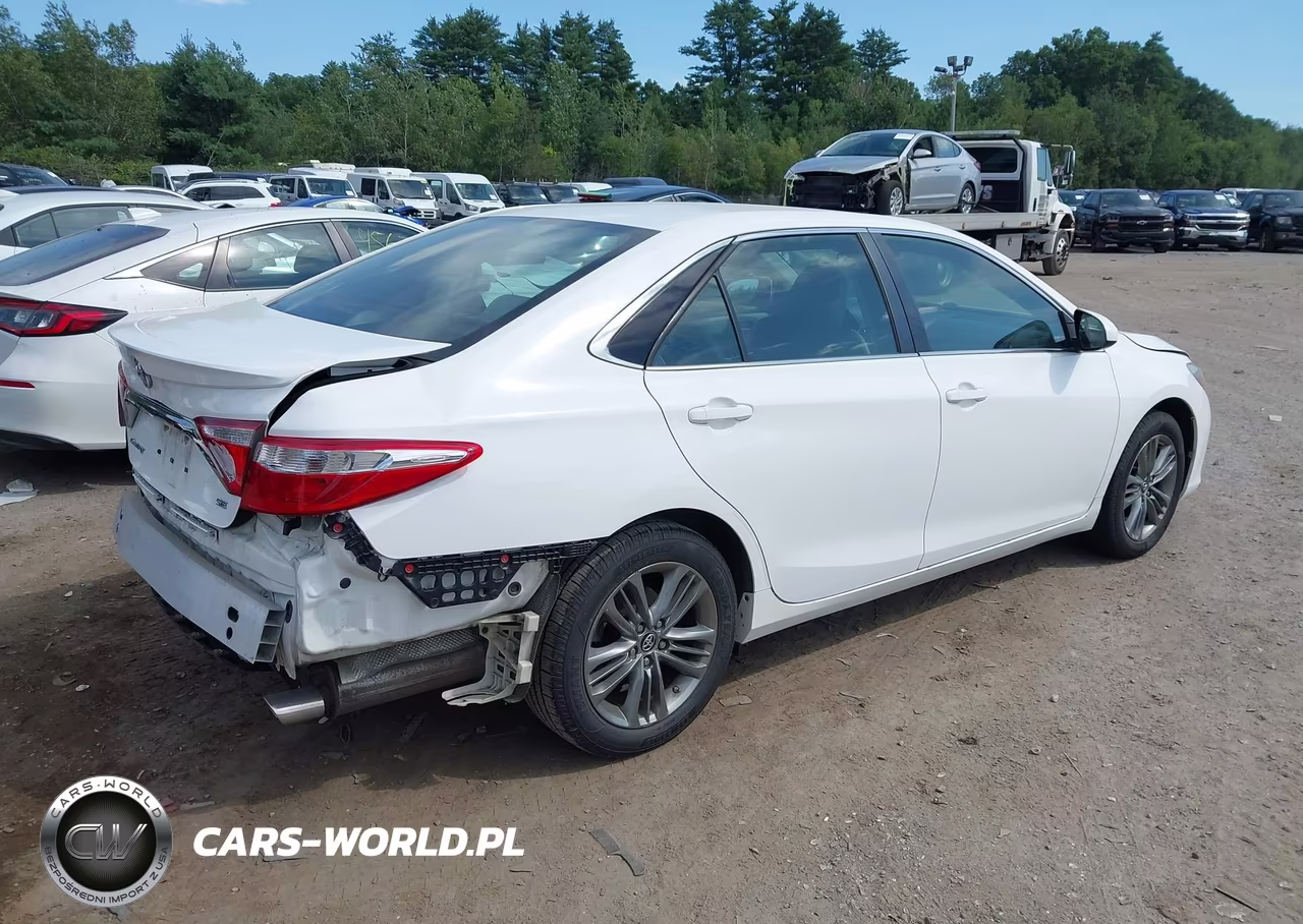 2017 Toyota Camry Se VIN:4T1BF1FK2HU451615 - 4