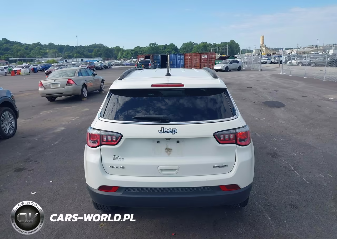 2017 Jeep Compass Latitude VIN:3C4NJDBB5HT657335 - 16