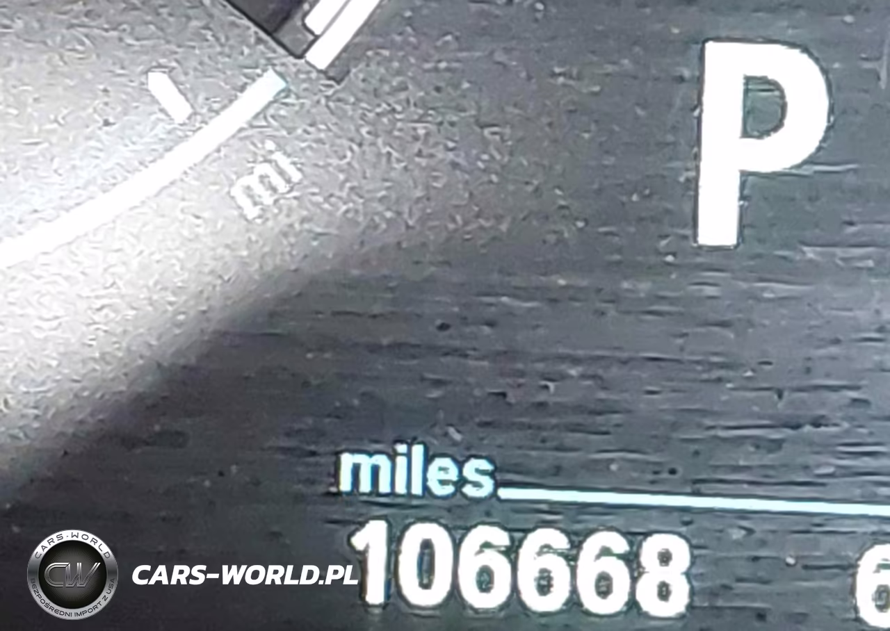 2017 BMW M6 VIN:WBS6G9C54HD932328 - 16