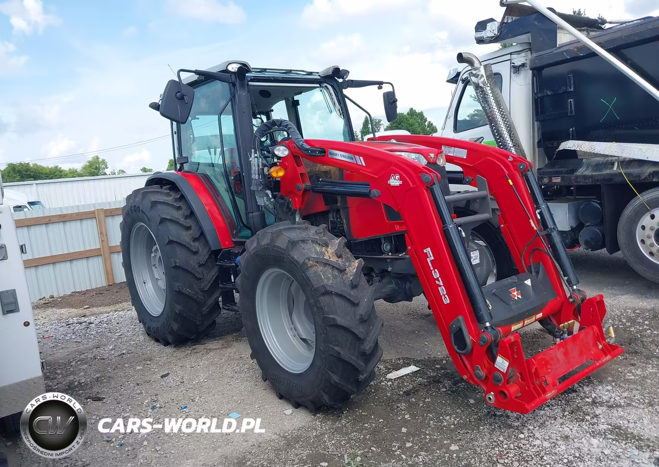 2023 Massey Ferguson 6713 Tractor VIN:AGCMC200CPC001050 - 1