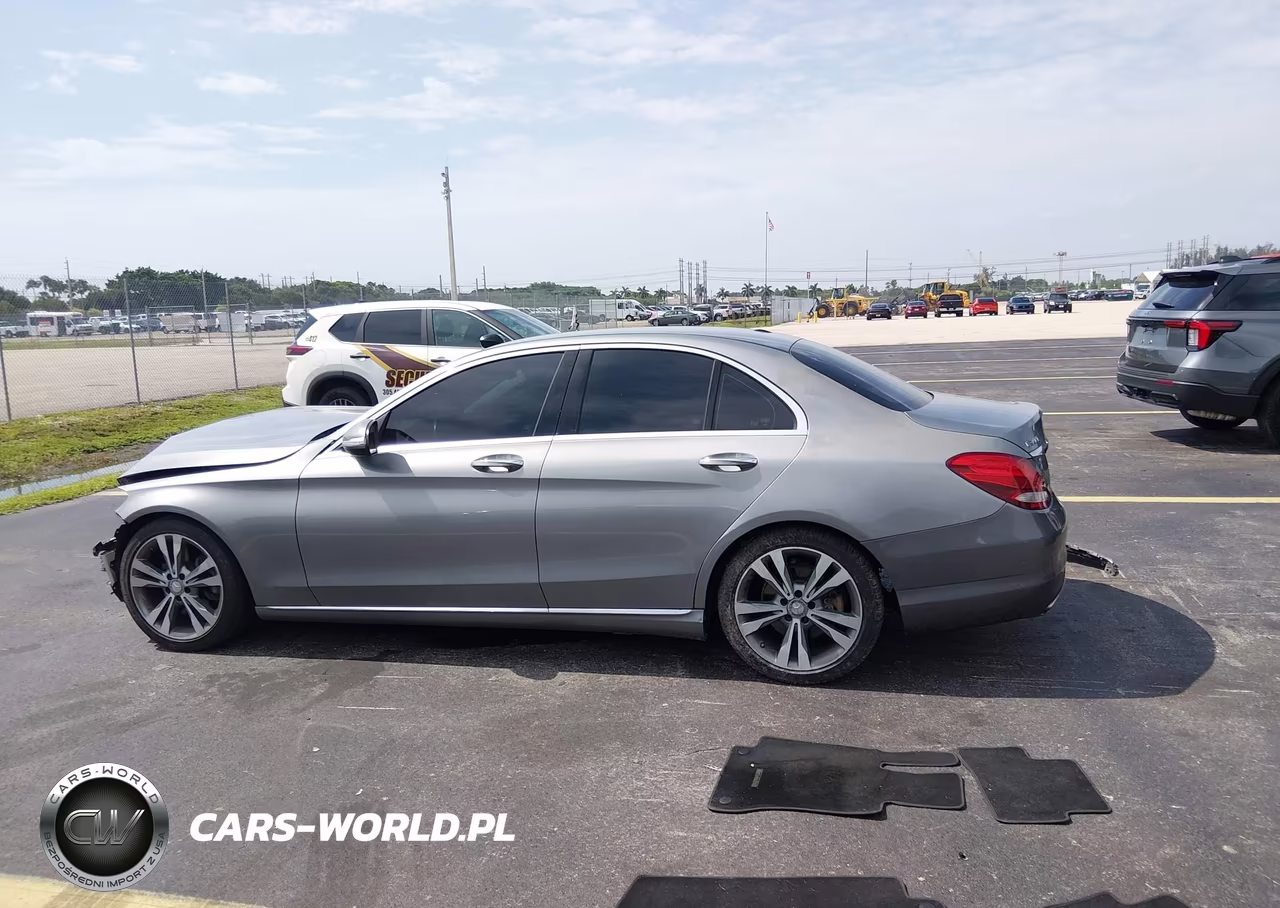 2015 Mercedes-Benz C 300 VIN:55SWF4JB0FU093224 - 15