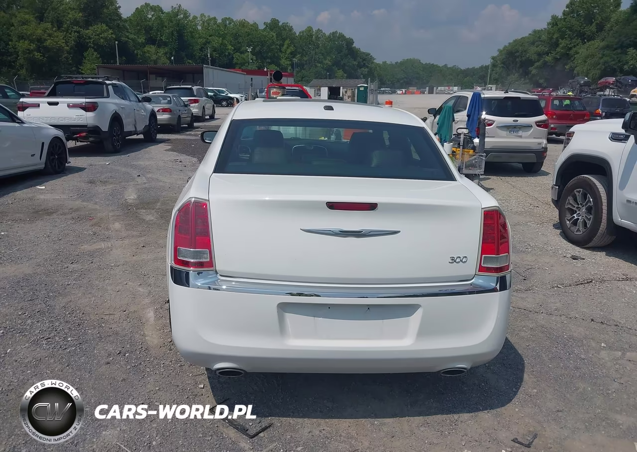 2011 Chrysler 300 Limited VIN:2C3CA5CG1BH564193 - 17