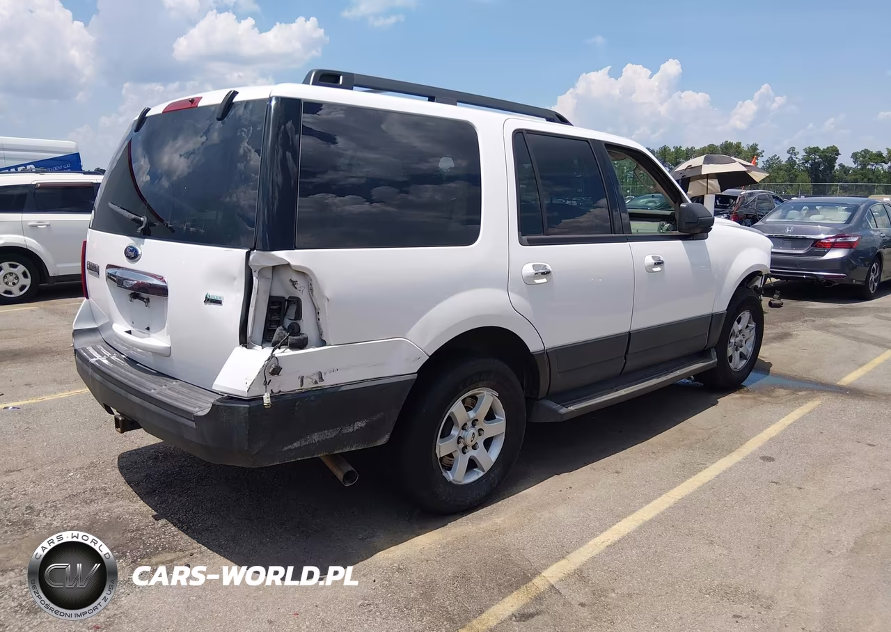 2014 Ford Expedition Xl VIN:1FMJU1G55EEF52650 - 4