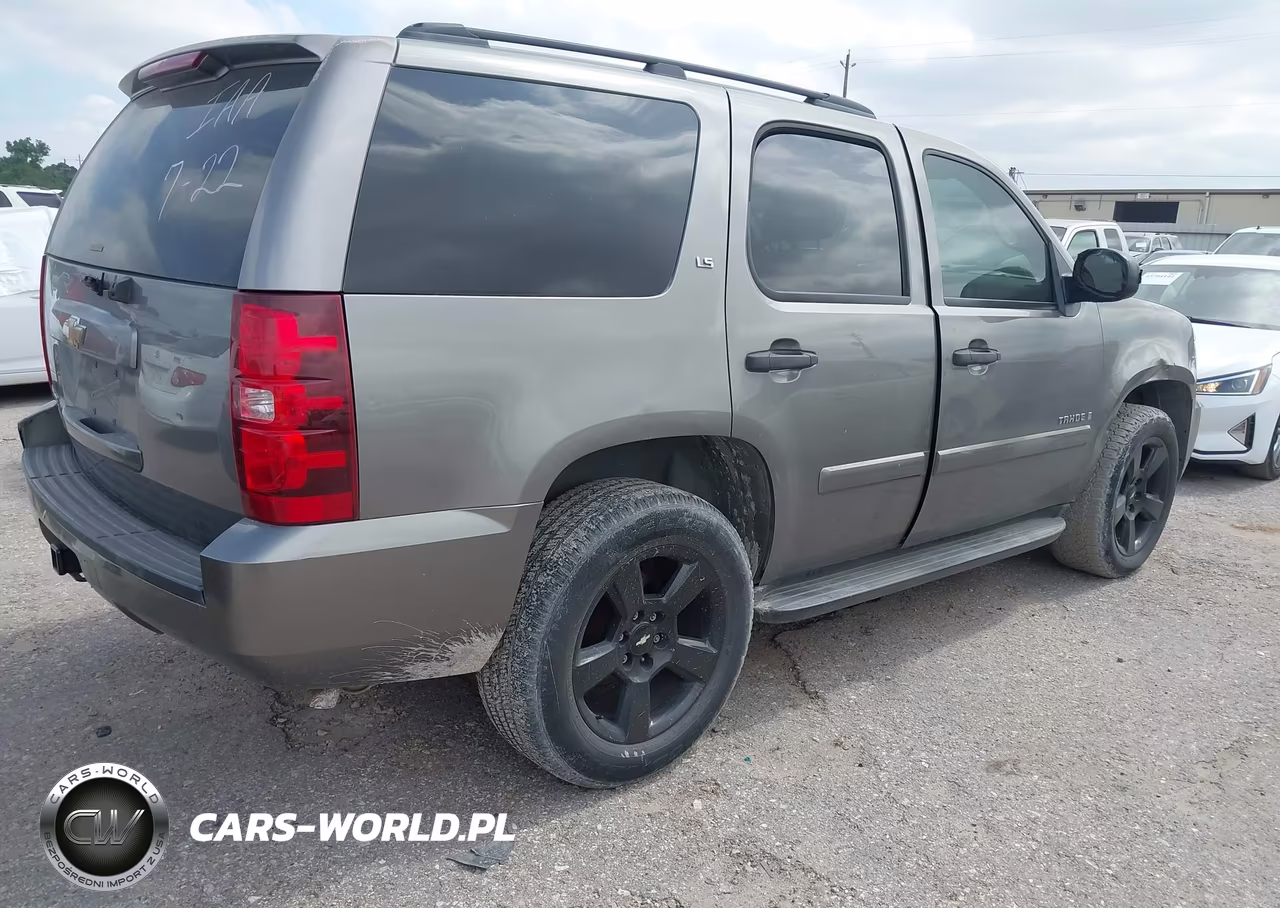 2008 Chevrolet Tahoe Ls VIN:1GNFC13C78J113213 - 4