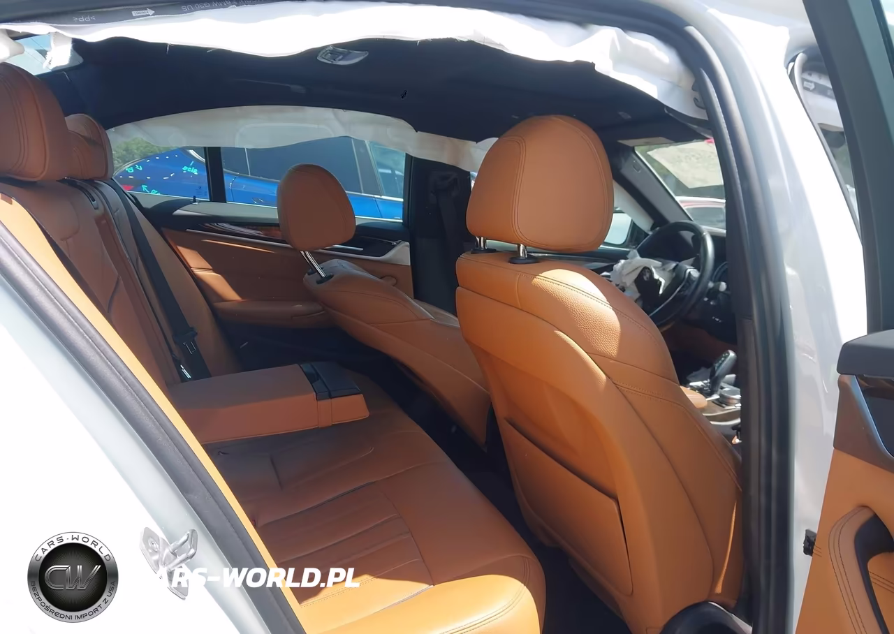 2019 BMW 540I xDrive VIN:WBAJE7C5XKWW16467 - 8