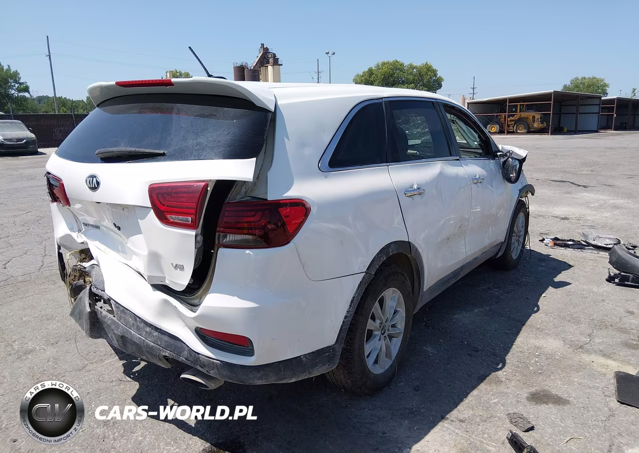 2019 Kia Sorento 3.3L Lx VIN:5XYPG4A57KG572076 - 4