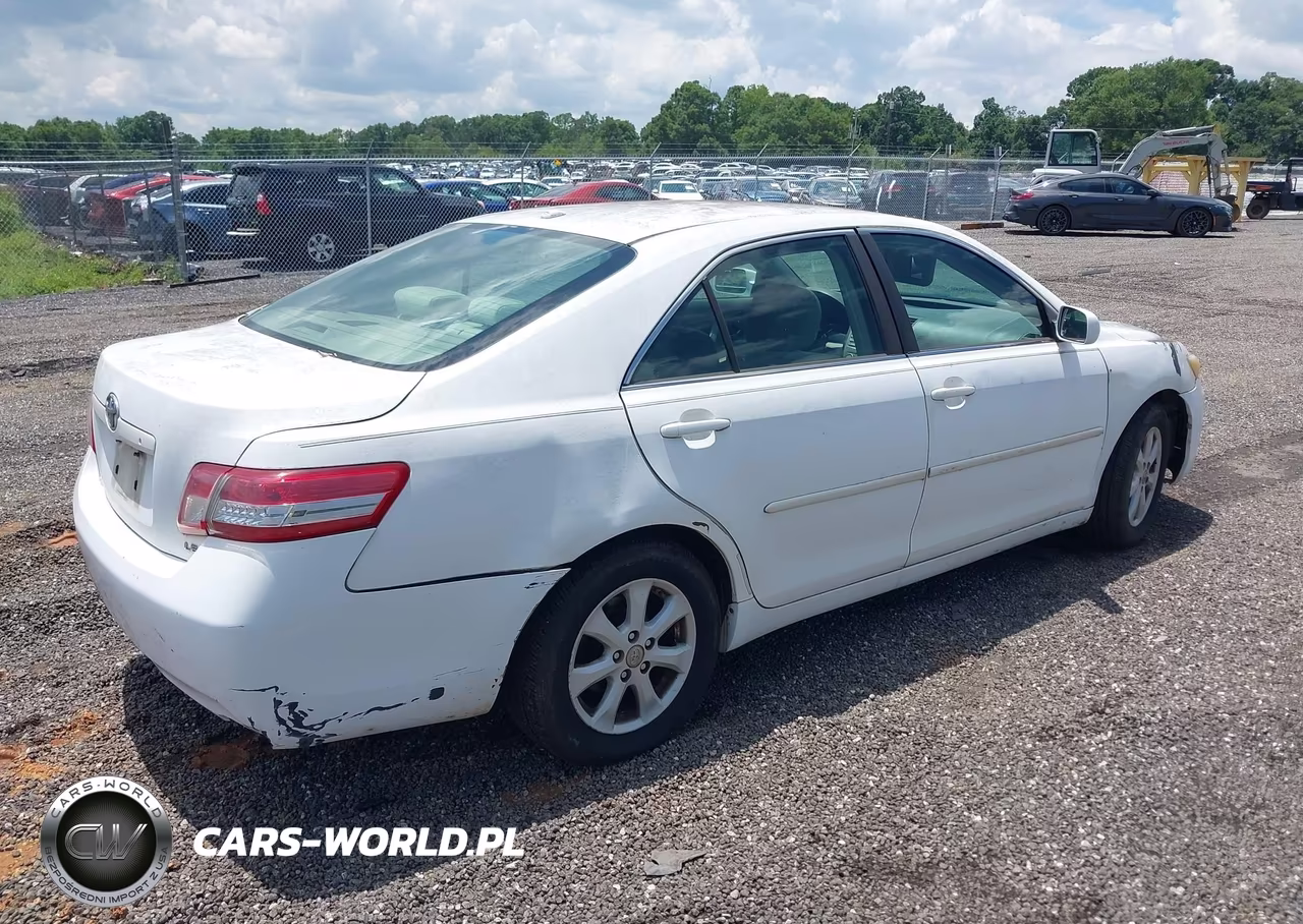 2010 Toyota Camry Le VIN:4T1BF3EK9AU550290 - 4