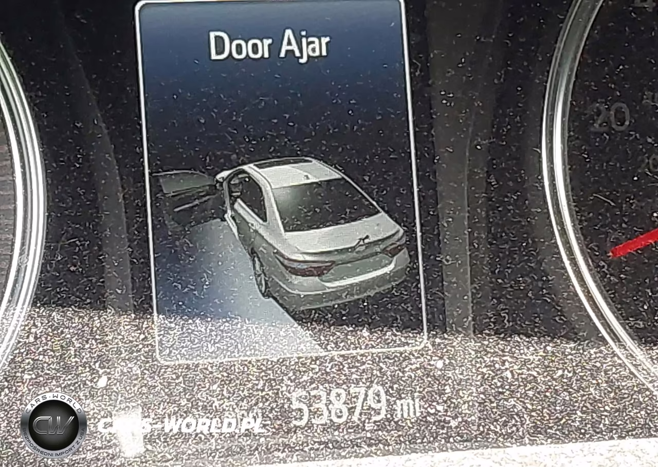 2015 Toyota Camry Se VIN:4T1BF1FK6FU004220 - 16