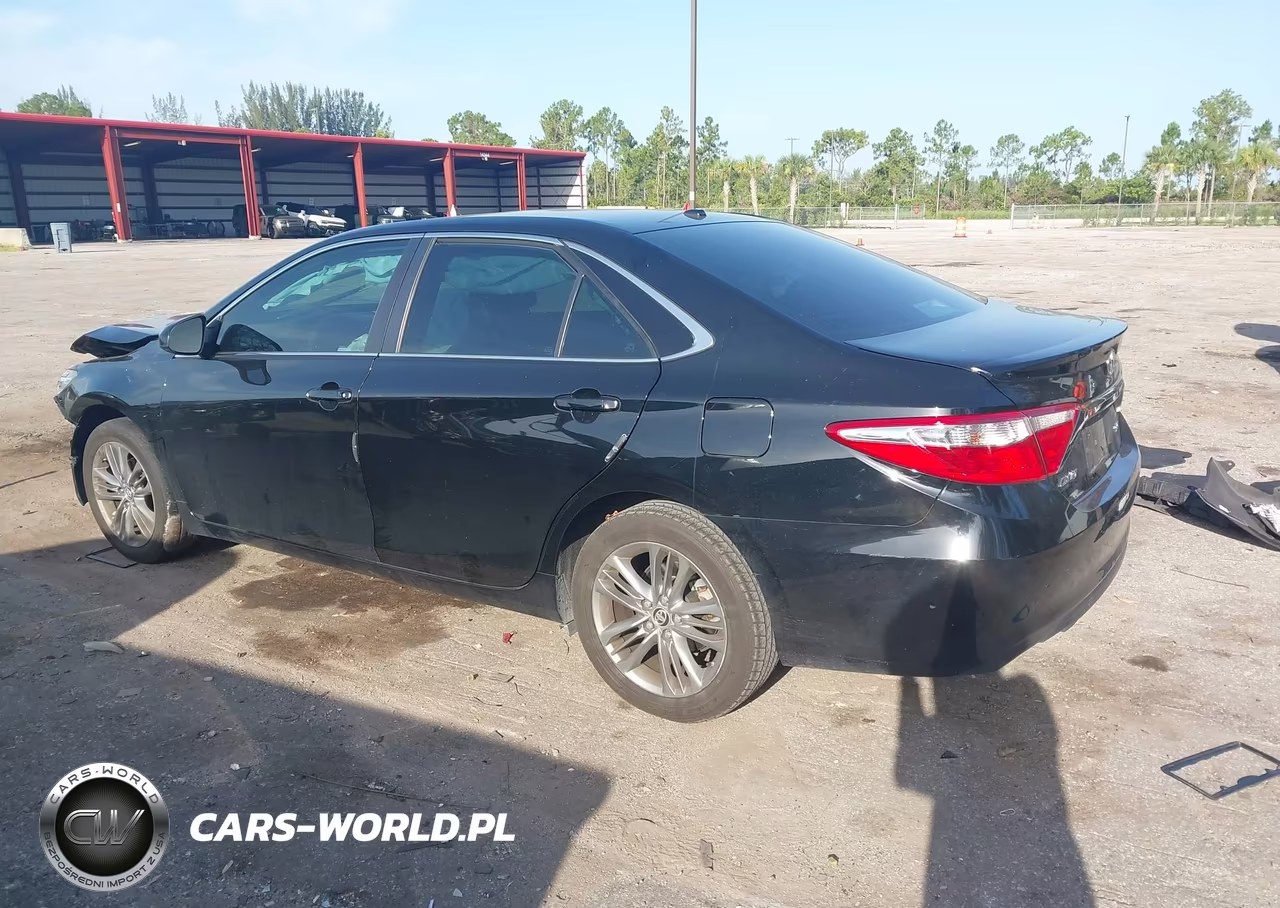 2015 Toyota Camry Se VIN:4T1BF1FK6FU004220 - 3