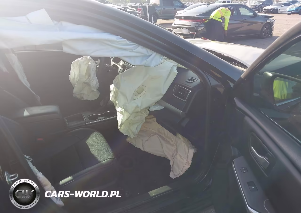 2015 Toyota Camry Se VIN:4T1BF1FK6FU004220 - 5