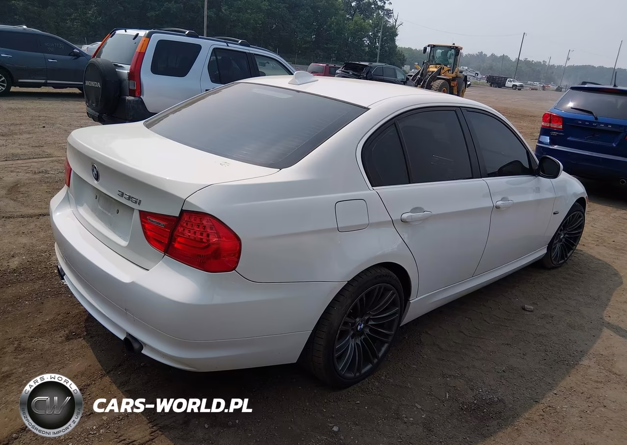2011 BMW 335I VIN:WBAPM5C53BE576577 - 4