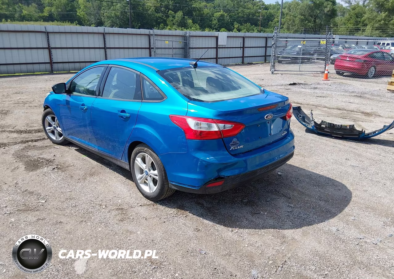 2014 Ford Focus Se VIN:1FADP3F20EL218670 - 3