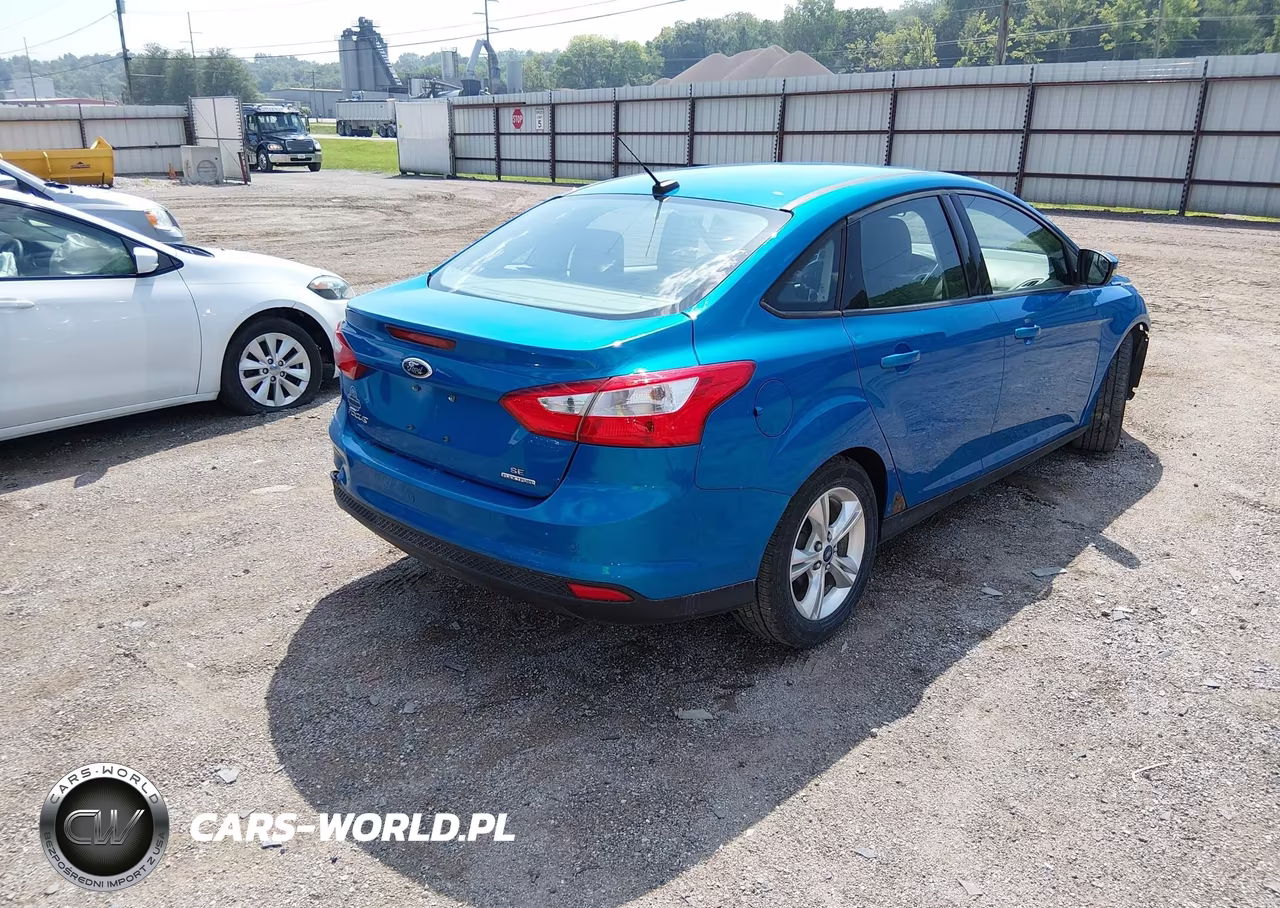 2014 Ford Focus Se VIN:1FADP3F20EL218670 - 4