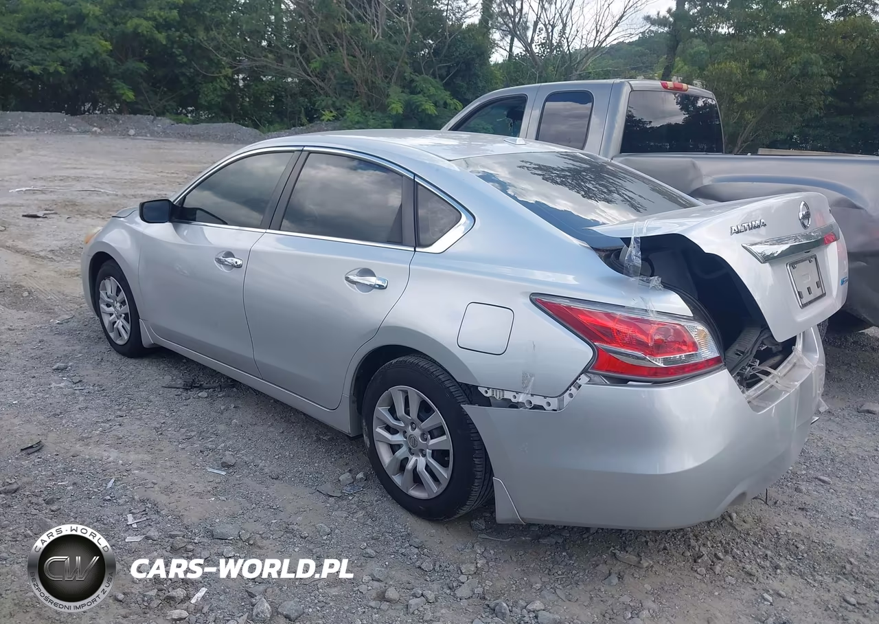 2014 Nissan Altima 2.5 S VIN:1N4AL3APXEC323122 - 3