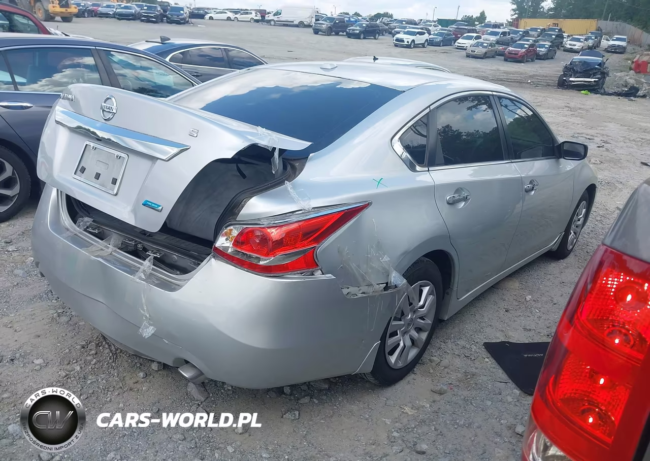 2014 Nissan Altima 2.5 S VIN:1N4AL3APXEC323122 - 4