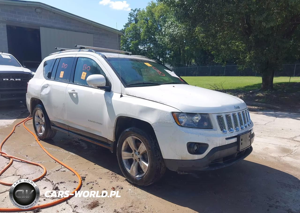 2014 Jeep Compass Latitude VIN:1C4NJDEB1ED699174 - 1