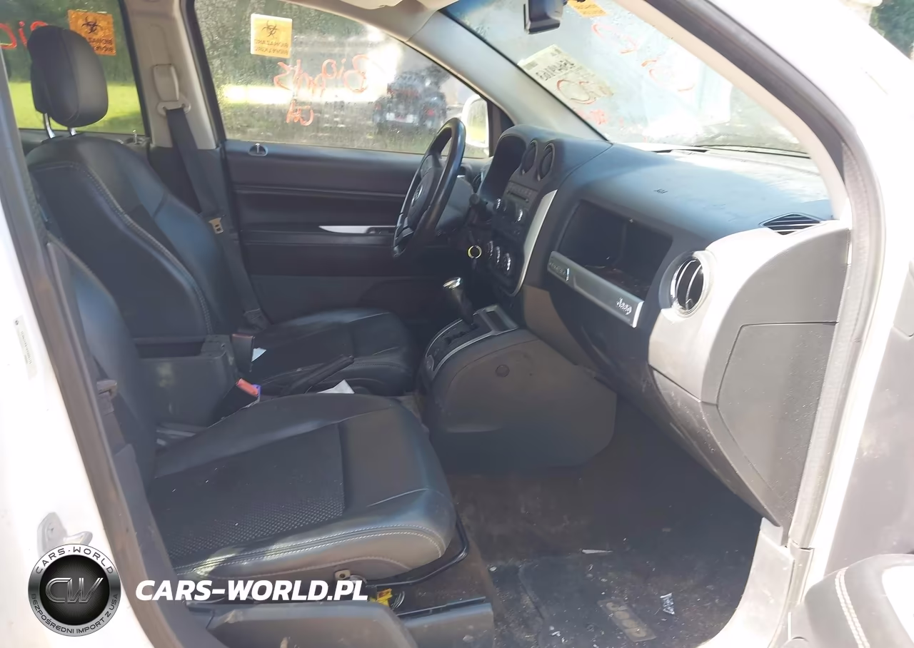 2014 Jeep Compass Latitude VIN:1C4NJDEB1ED699174 - 5