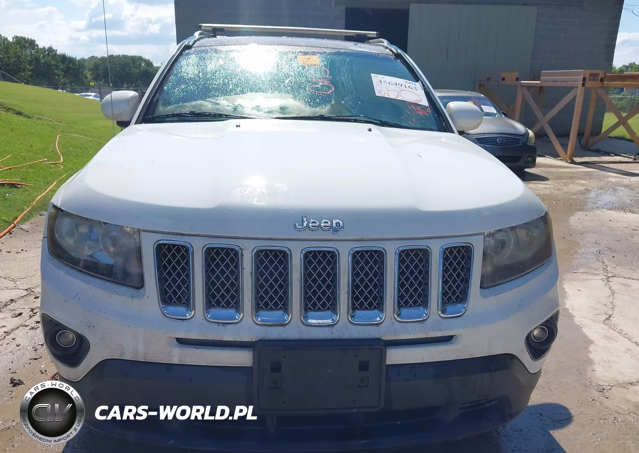 2014 Jeep Compass Latitude VIN:1C4NJDEB1ED699174 - 6