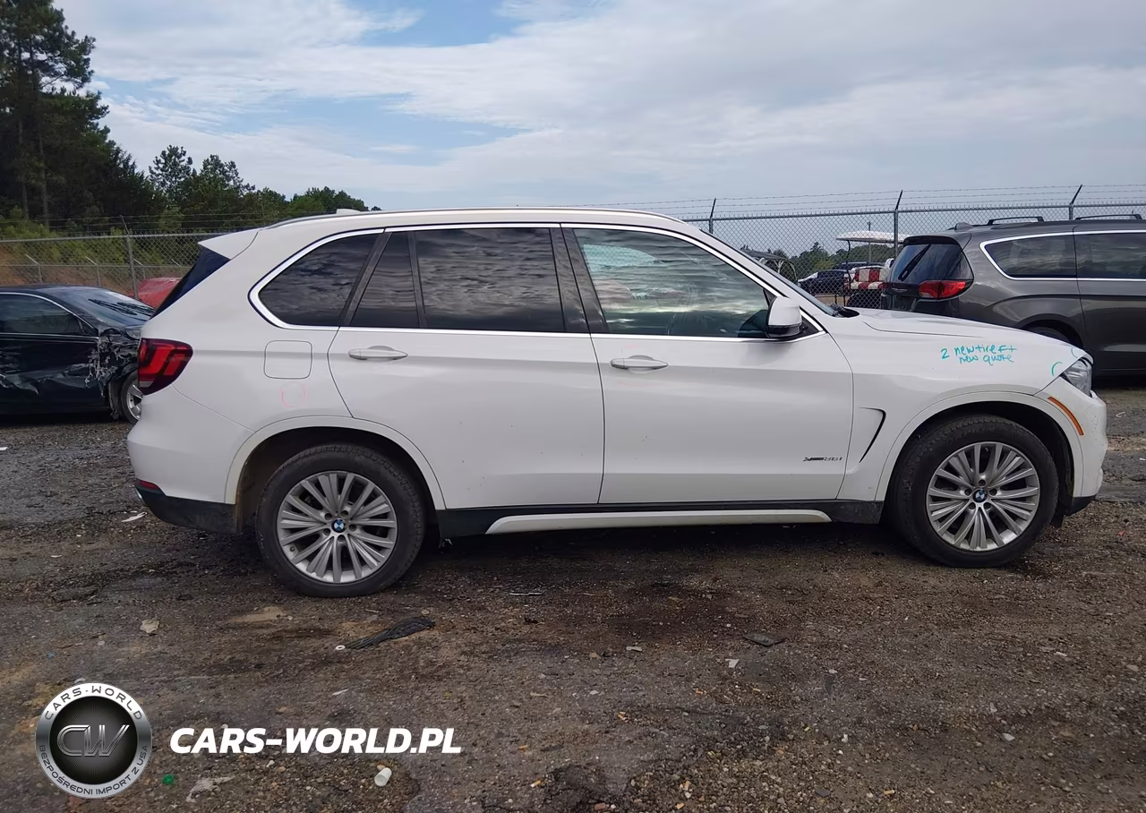 2017 BMW X5 xDrive35I VIN:5UXKR0C35H0V82188 - 13