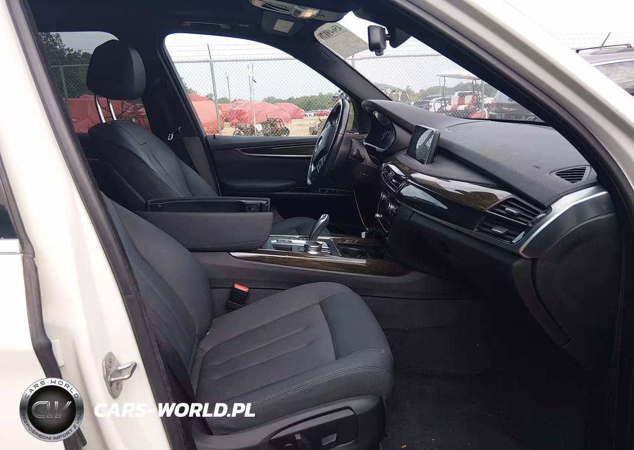 2017 BMW X5 xDrive35I VIN:5UXKR0C35H0V82188 - 5