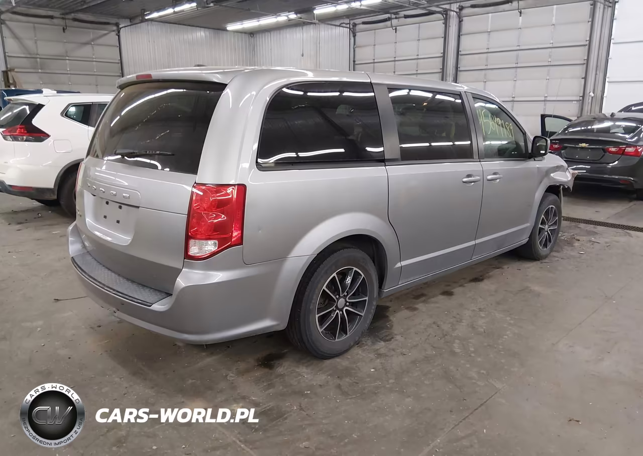 2018 Dodge Grand Caravan Se Plus VIN:2C4RDGBG8JR170242 - 4