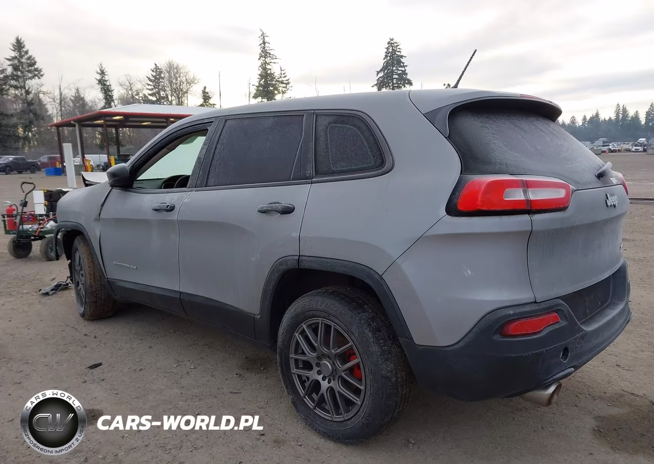 2015 Jeep Cherokee Sport VIN:1C4PJLAB2FW637068 - 3