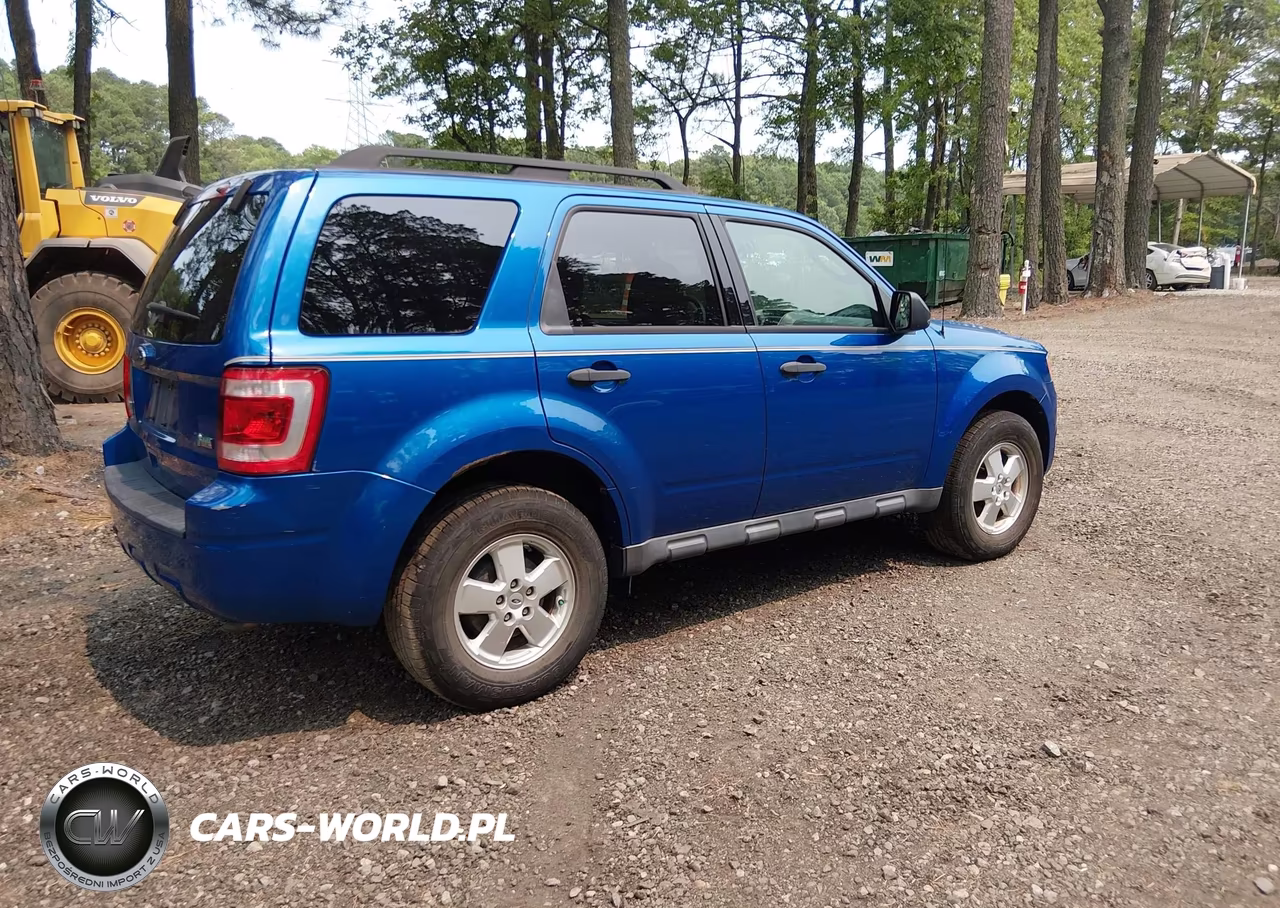 2011 Ford Escape Xlt VIN:1FMCU9DG6BKA48330 - 4