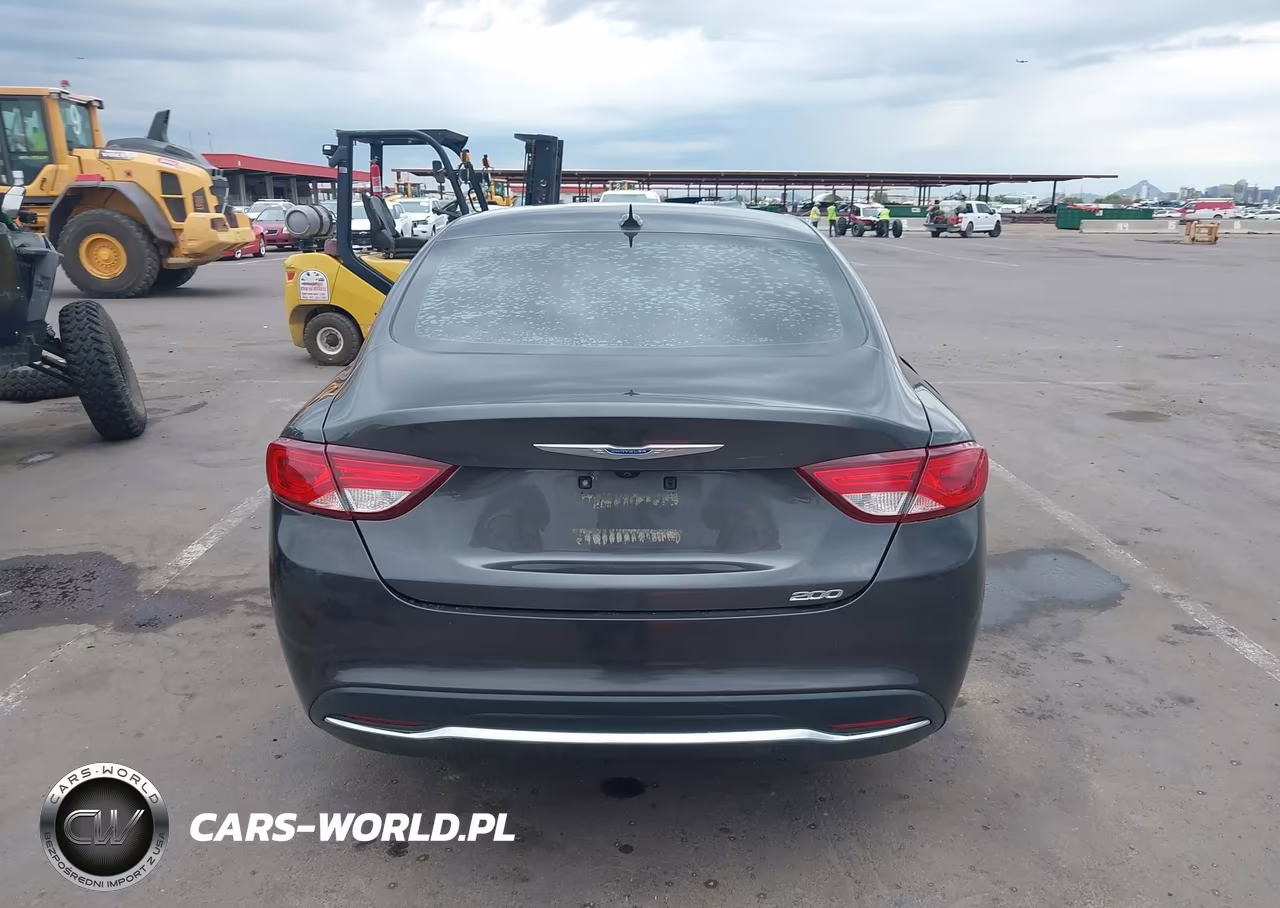 2015 Chrysler 200 Limited VIN:1C3CCCABXFN748440 - 16