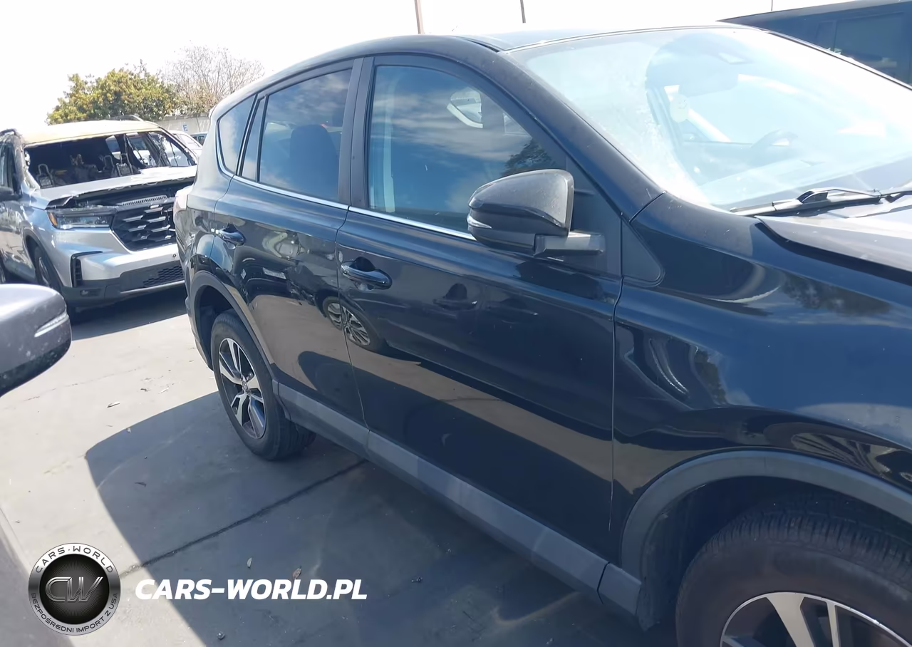 2018 Toyota Rav4 Xle VIN:2T3RFREVXJW809842 - 13